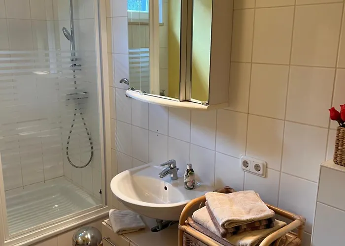 Vis-a-vis Lägenhet *