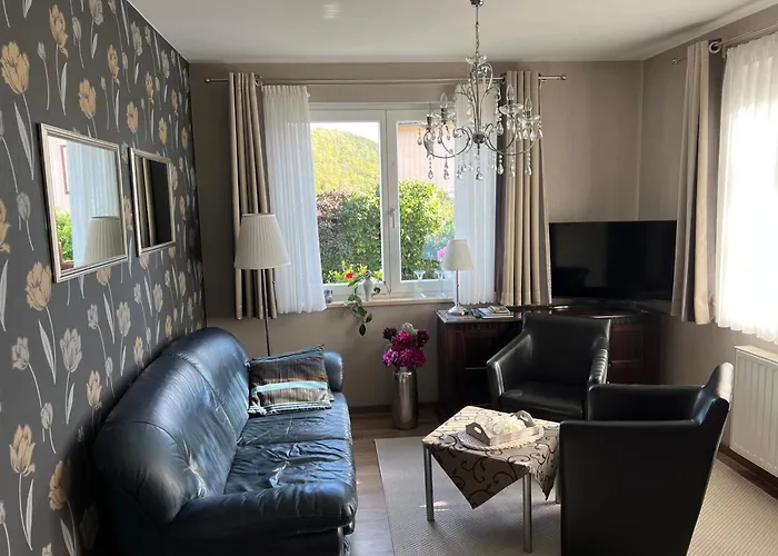 Vis-a-vis דירה ורניגרוד